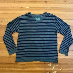 Skargorn #88 long sleeve stripe TShirt.
